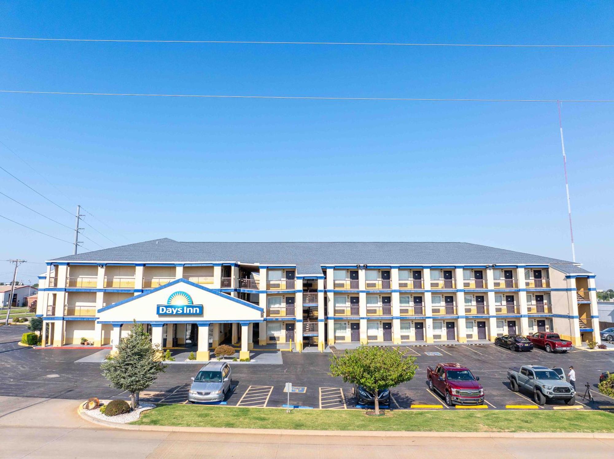 Days Inn By Wyndham Oklahoma City/Moore Exterior foto